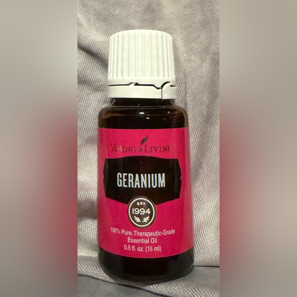 Young Living Geranium Essential Oil 15 ml, New